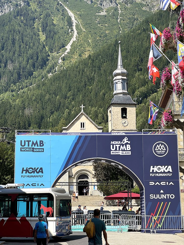 HOKA UTMB MONT-BLANC